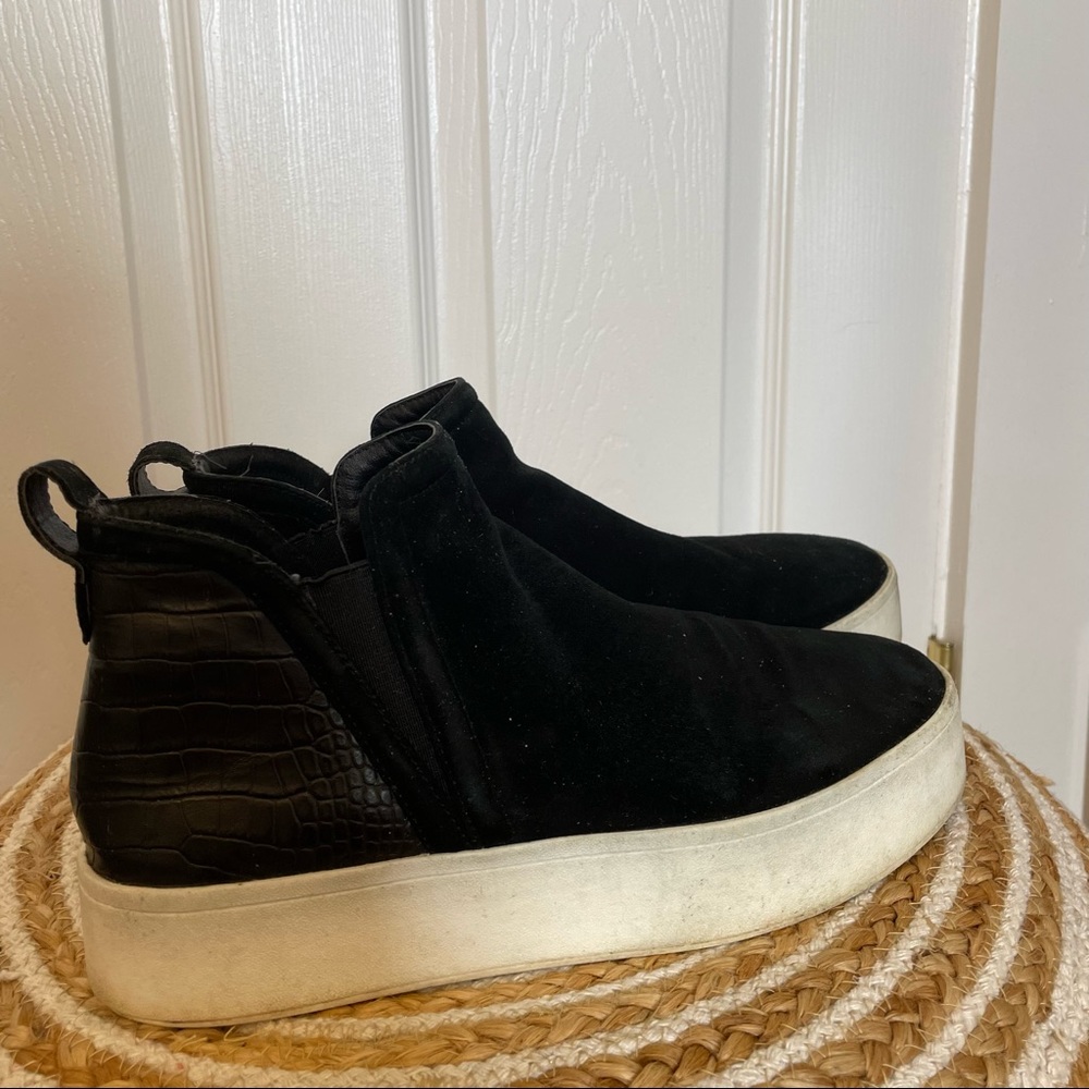 Steve Madden Platoform Chelsea Boot
